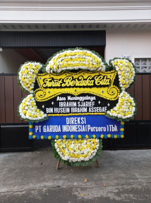 Papan Bunga Duka di Simpang Hulu