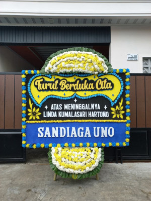 Papan Bunga Duka di Simpang Hulu