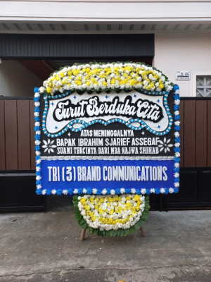 Papan Bunga Duka di Simpang Hulu